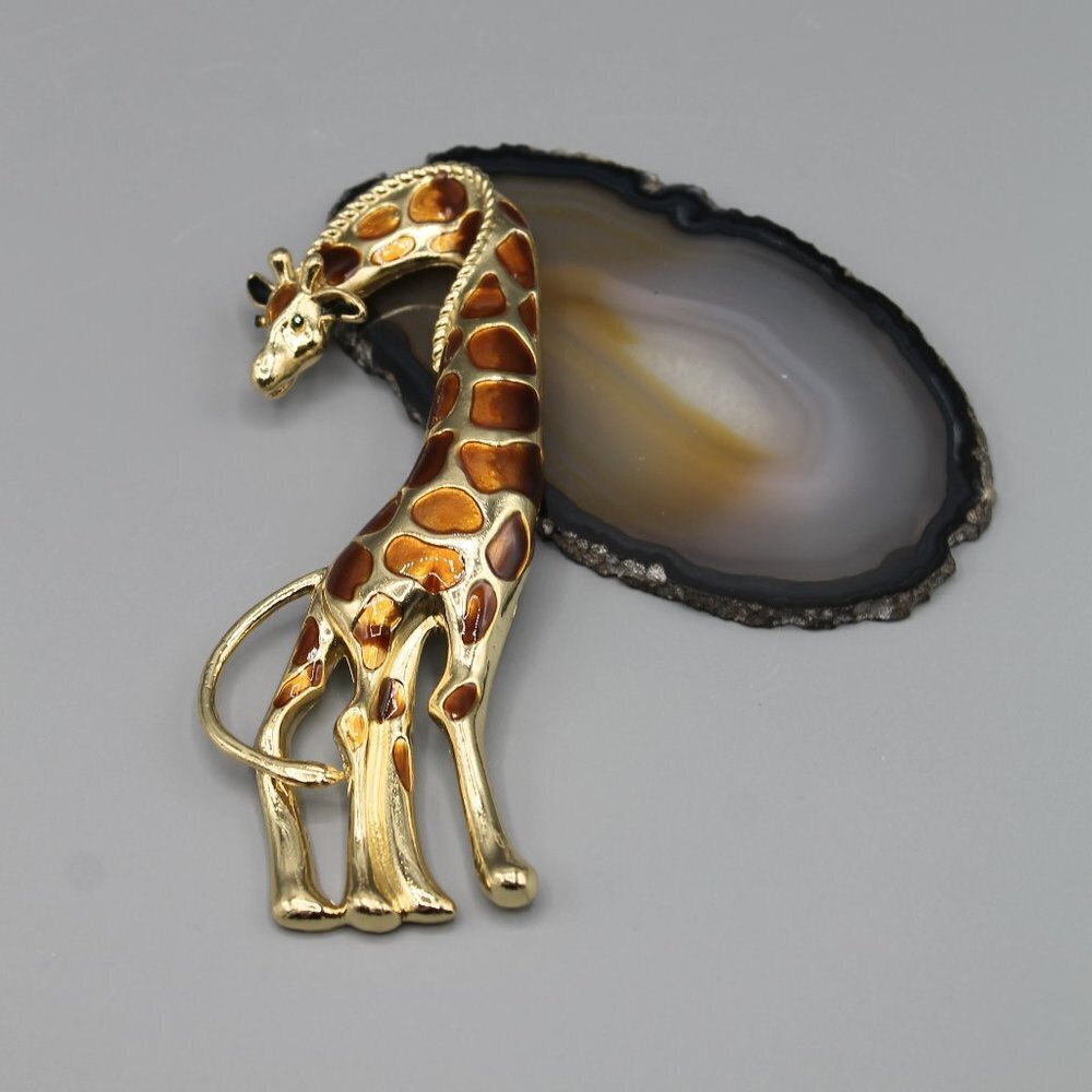 Giraffe animal pin brooch jewelry brand new fashion yellow gold tone large
